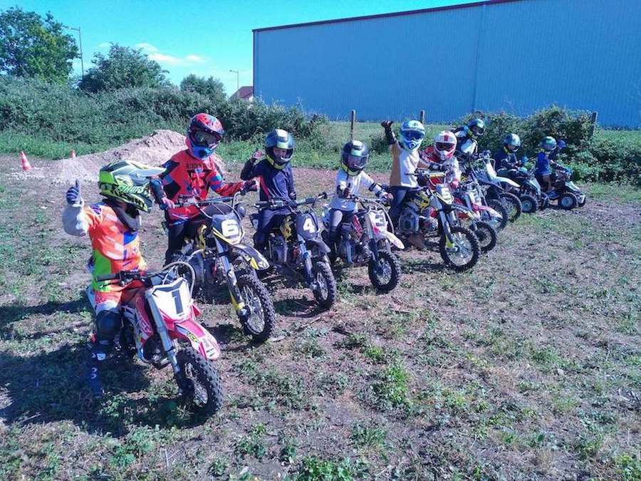 Initiation Moto Sur Circuit En Normandie Min De Caen